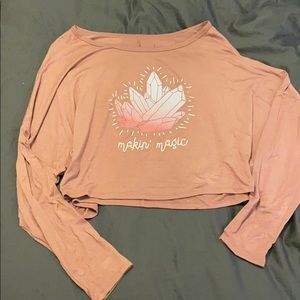 Long Sleeve Graphic Cropped Tee
